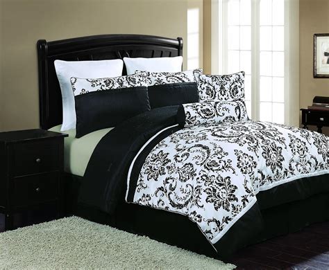 Black white comforter set - Lighter fabrics like cotton, bamboo, silk or sateen are great for warmer months, while flannels and faux furs are better for cooler months. Our pick for best splurge, the Cozy Earth Comforter with Silk Fill Set has sheet sets made of viscose from bamboo, and the comforter is made of ultra-soft, 100% mulberry silk.